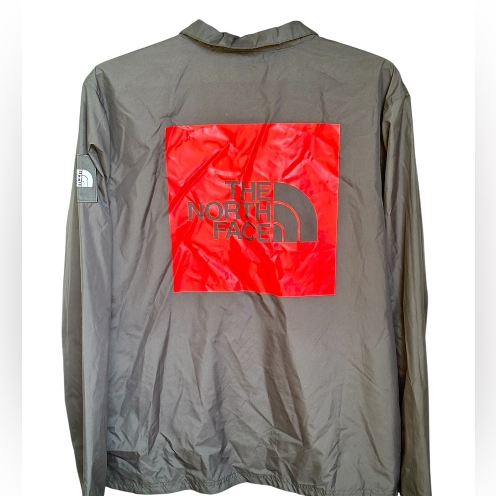 North Face Men's Easy Wind Coaches Jacket - Picture 2 of 11